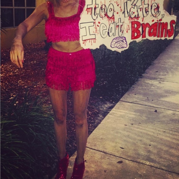 Taylor Swift 1989 Tour Costume - Picture 3 of 8